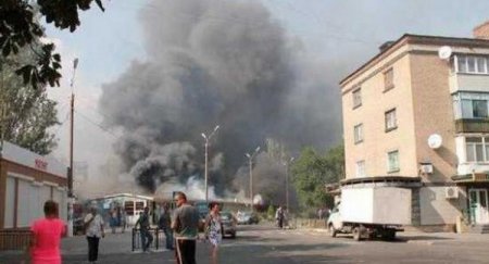 Украинская танковая колонна выбита из пригорода Донецка Украинская танковая колонна выбита из пригорода Донецка