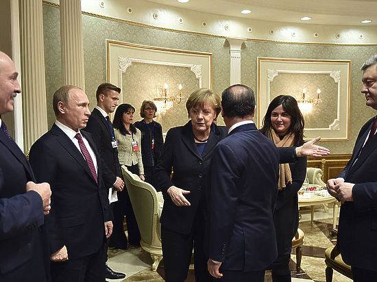 Путин был в хорошем настроении, Порошенко надо было успокаивать Путин был в хорошем настроении, Порошенко надо было успокаивать