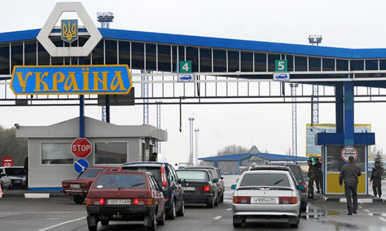 Киев закрыл 23 пункта пропуска на границе с Россией Киев закрыл 23 пункта пропуска на границе с Россией