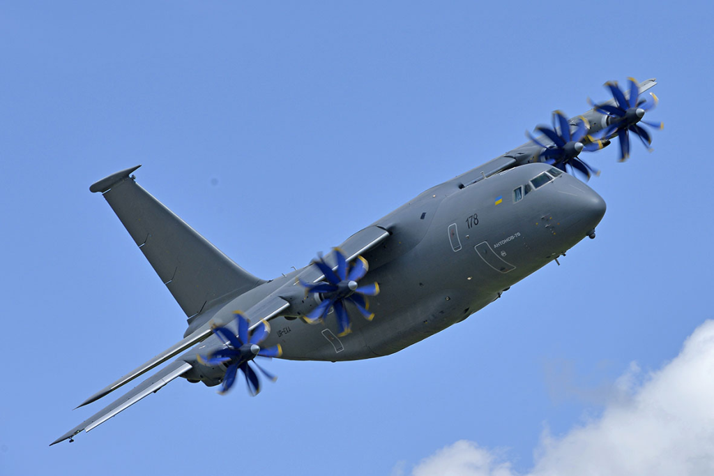 Россия отказалась от военного самолета украинской сборки Ан-70 Россия отказалась от военного самолета украинской сборки Ан-70
